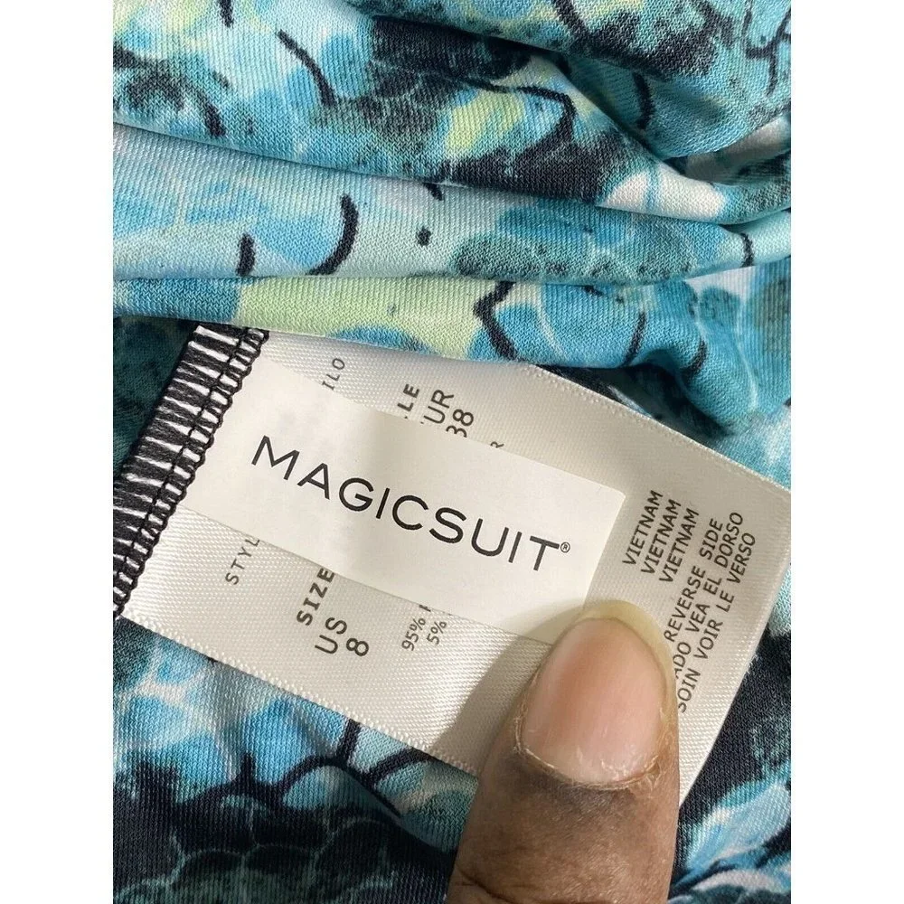 Magicsuit Woman's Aquarius Taylor Printed Racerback Underwire Tankini Top SZ 8‎